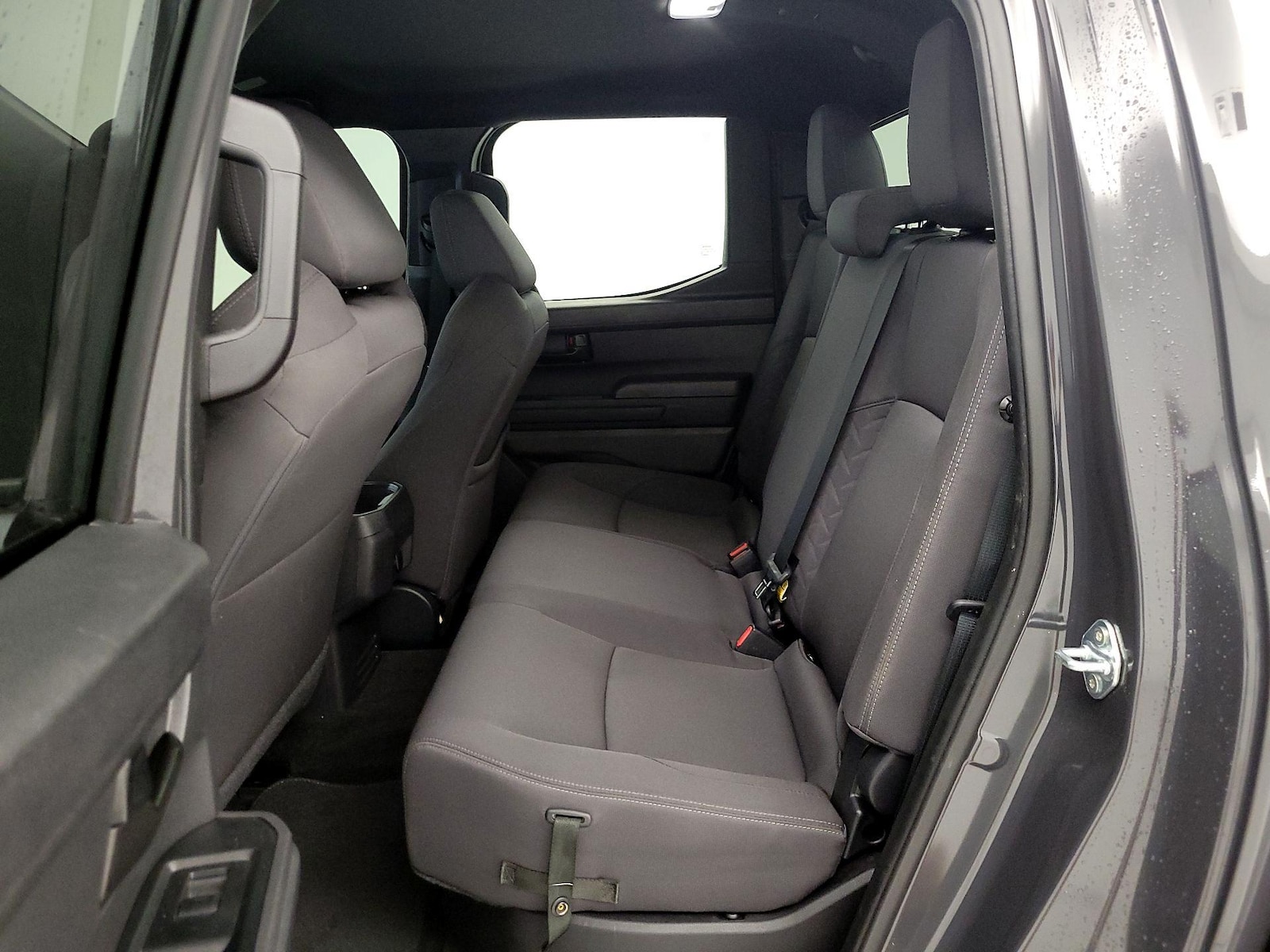 2025 Toyota Tacoma SR5 - Photo 20