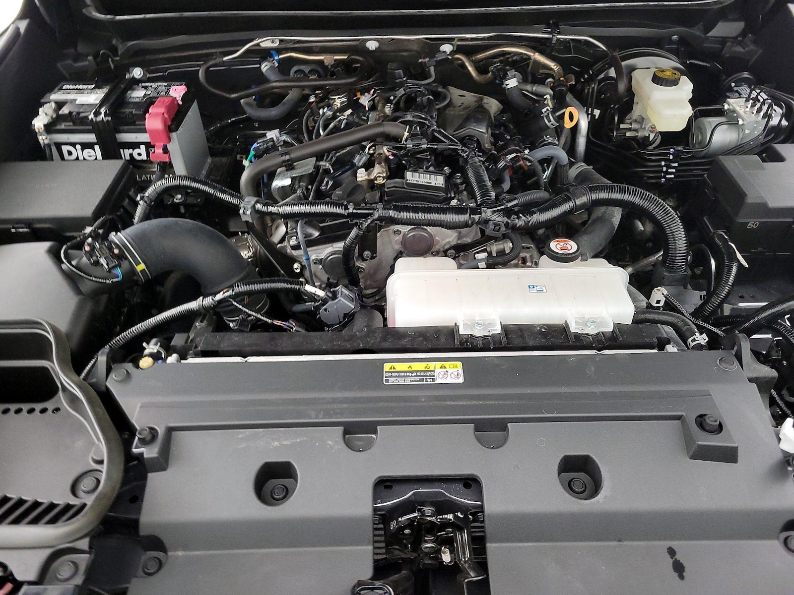 2025 Toyota Tacoma SR5 - Photo 22
