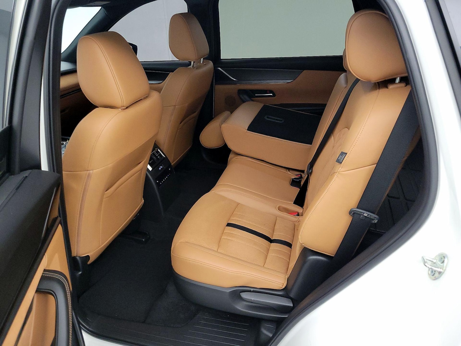 Rear Air Conditioning