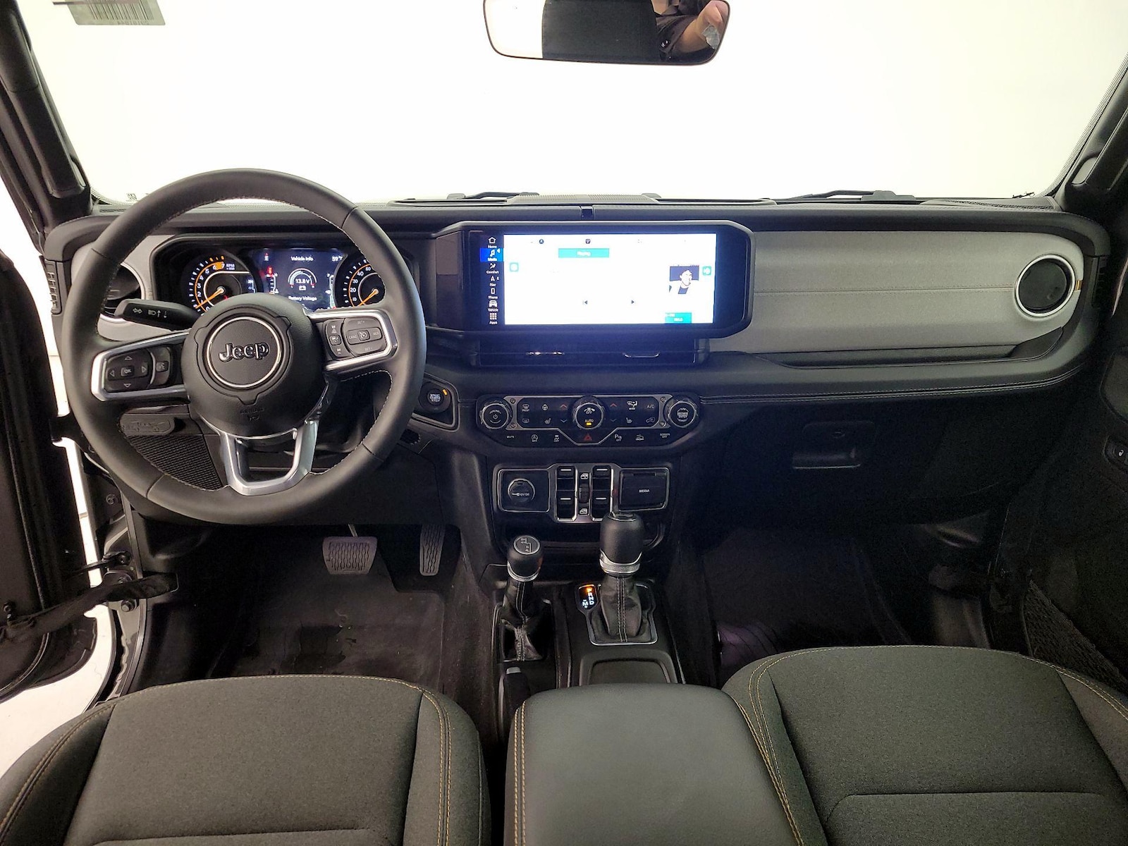 Apple CarPlay® & Android Auto™