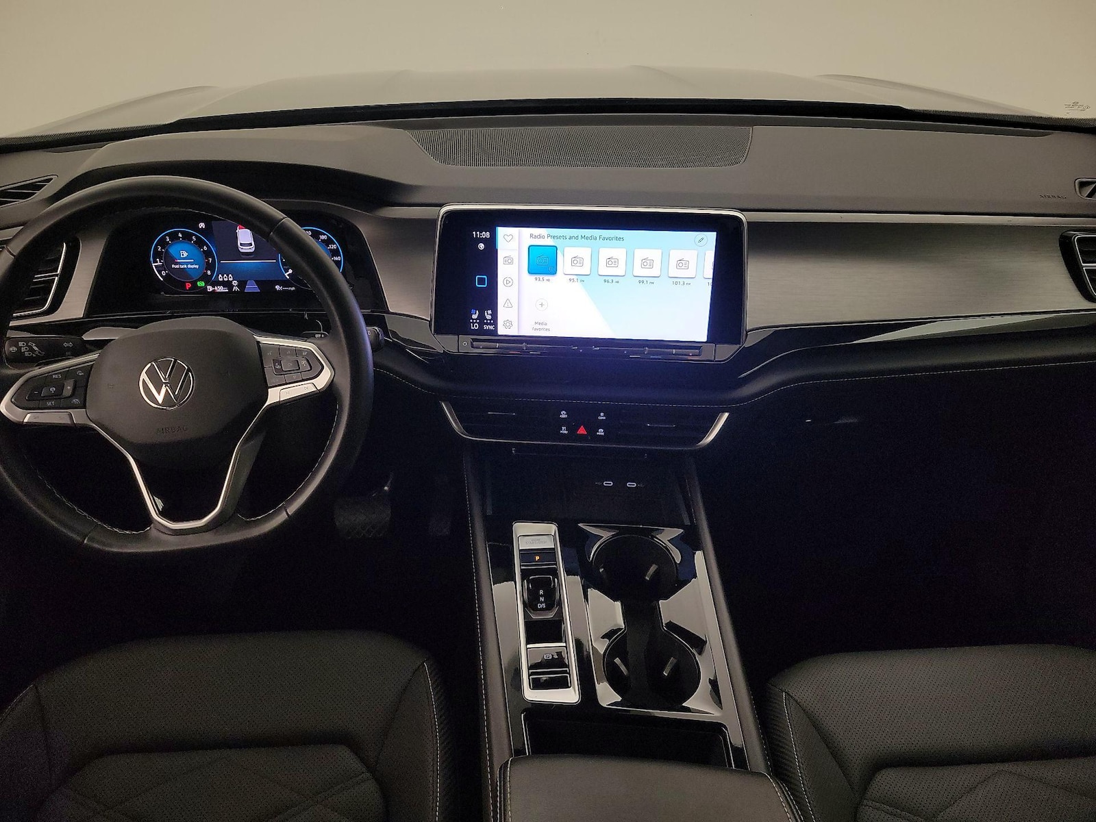 Apple CarPlay® & Android Auto™