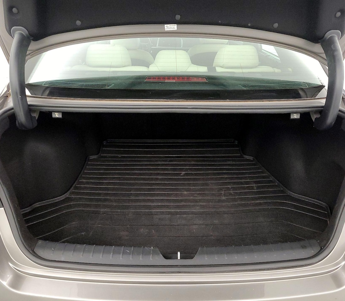 Trunk/Cargo (Seats Up)