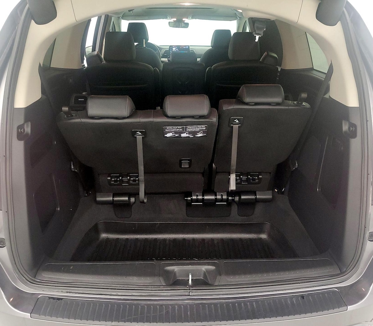 Trunk/Cargo (Seats Up)