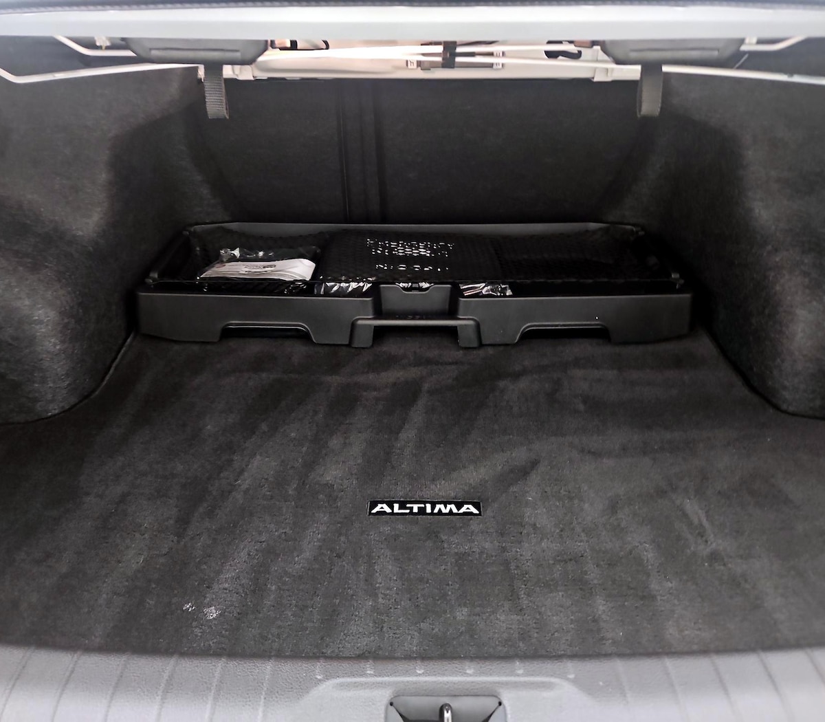 Trunk/Cargo (Seats Up)