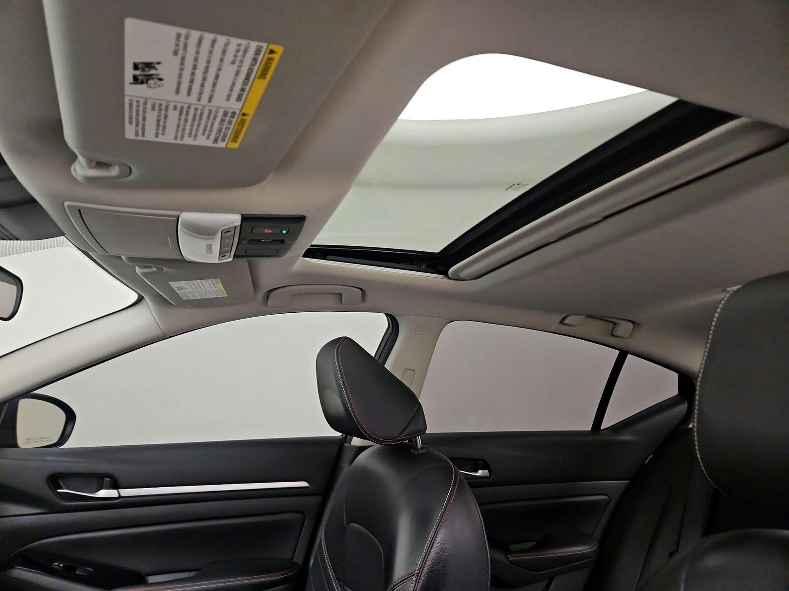 Sunroof(s) & Overhead Airbags