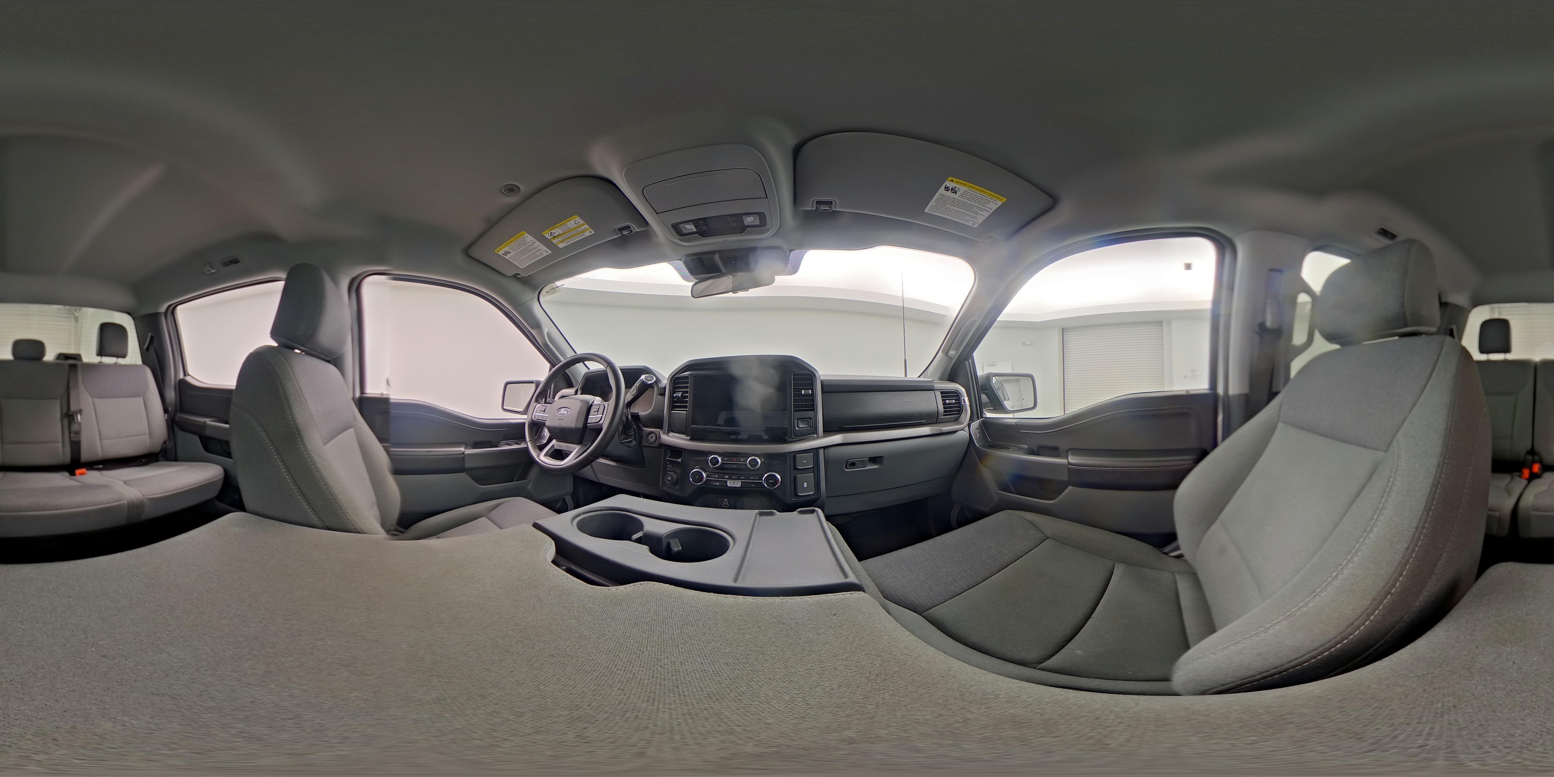 2025 Ford F-150 XLT - Photo 22