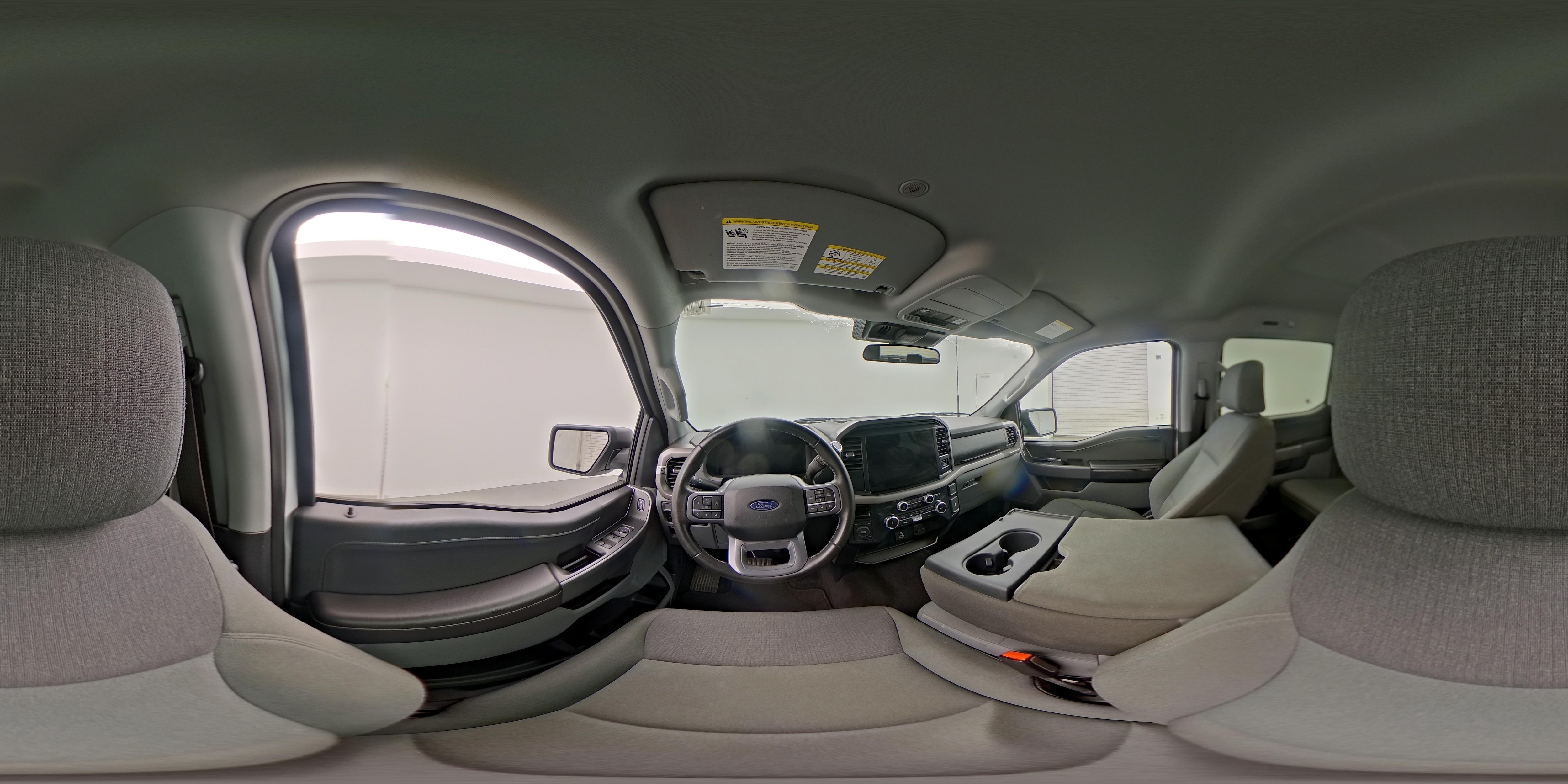 2025 Ford F-150 XLT - Photo 24
