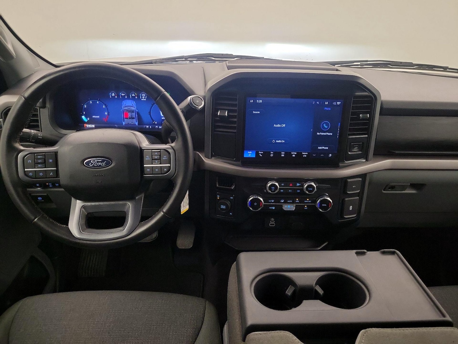 2025 Ford F-150 XLT - Photo 8