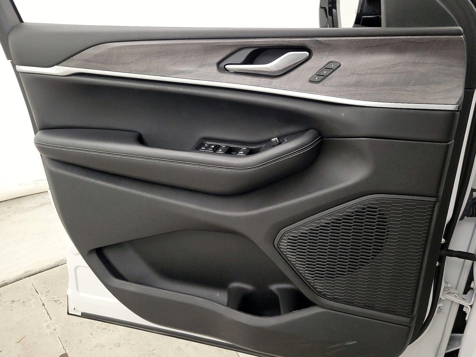 2023 Jeep Grand Cherokee Limited - Photo 13