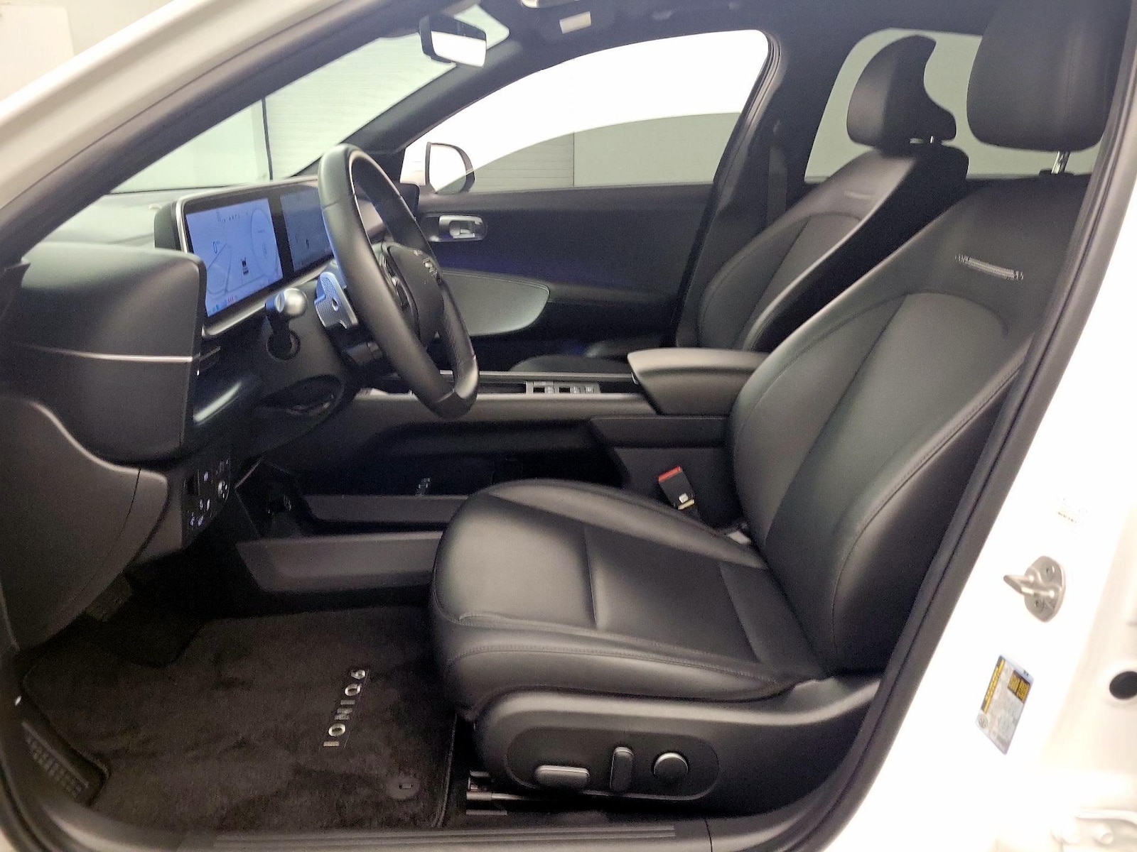 2024 Hyundai IONIQ 6 SEL - Photo 10