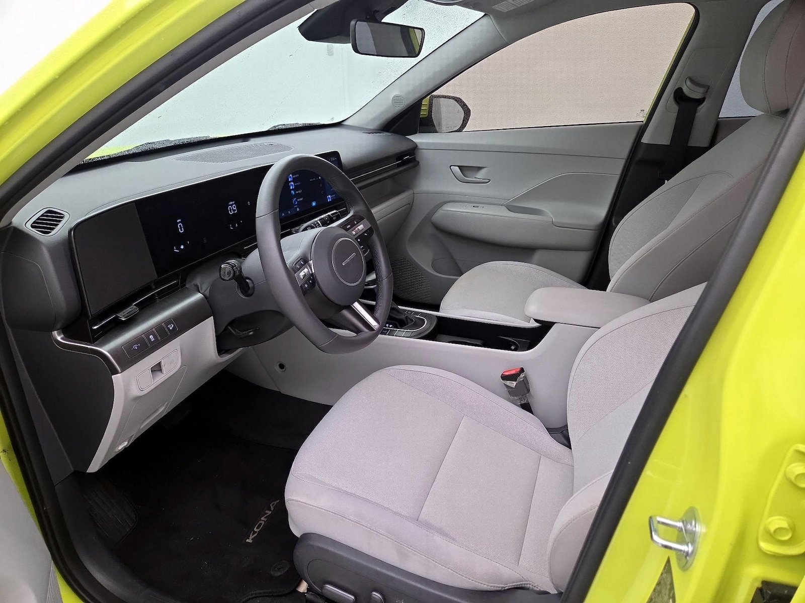 Power Seat(s) & Side Airbags
