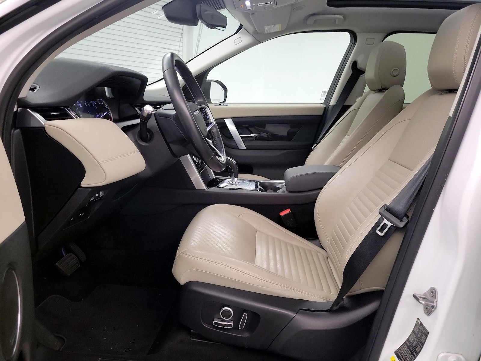 2022 Land Rover Discovery Sport SE - Photo 10