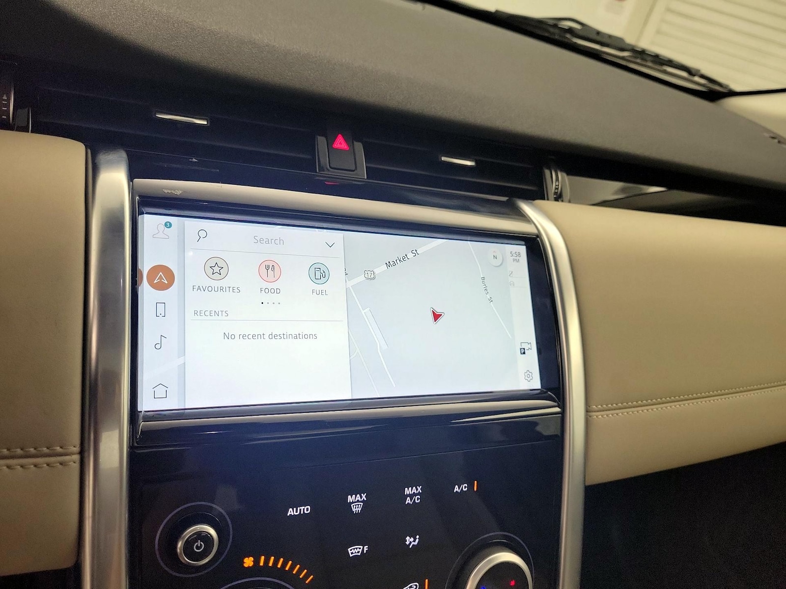 2022 Land Rover Discovery Sport SE - Photo 13