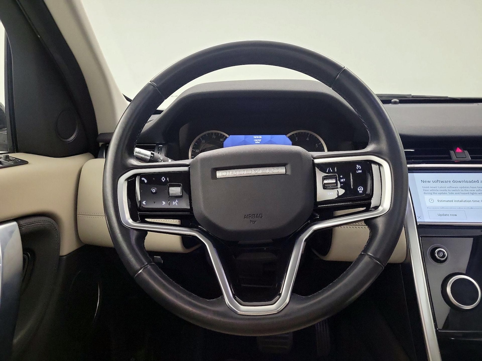 2022 Land Rover Discovery Sport SE - Photo 9