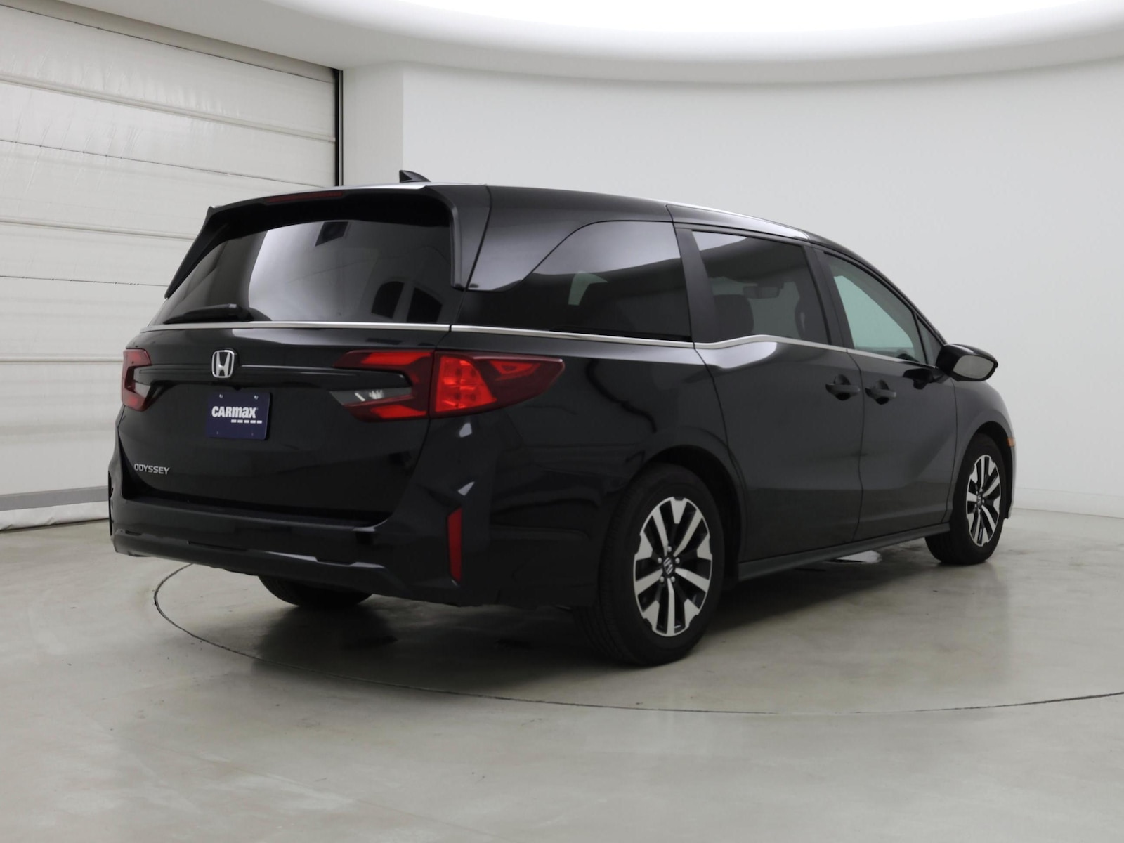 2026 Honda Odyssey EX-L - Photo 9