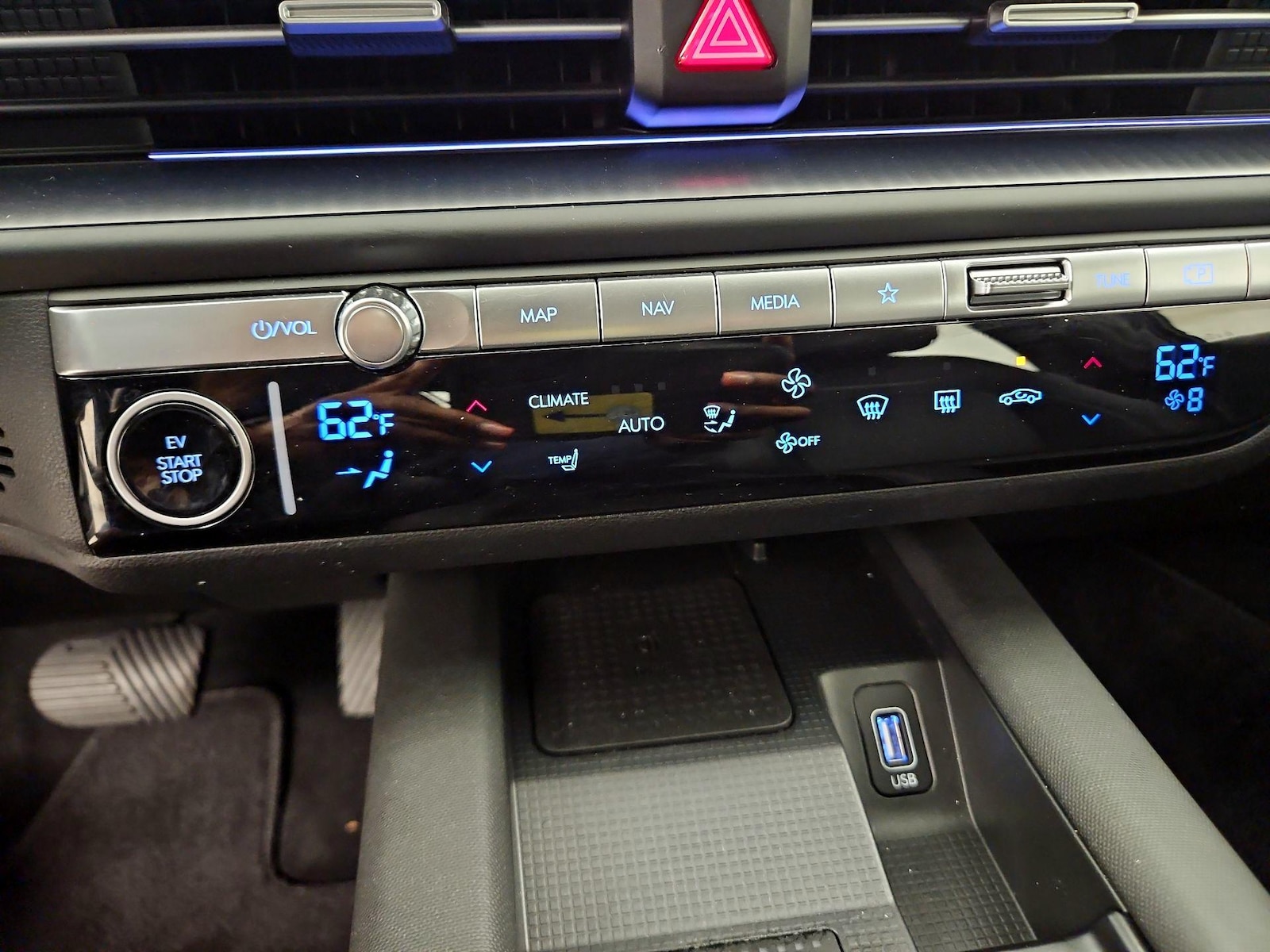 2024 Hyundai IONIQ 6 SEL - Photo 18
