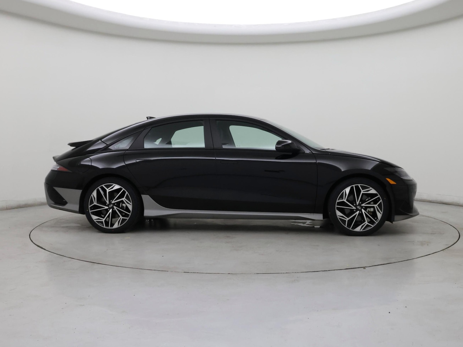 2024 Hyundai IONIQ 6 SEL - Photo 8