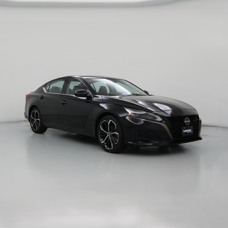 2023 Nissan Altima SR