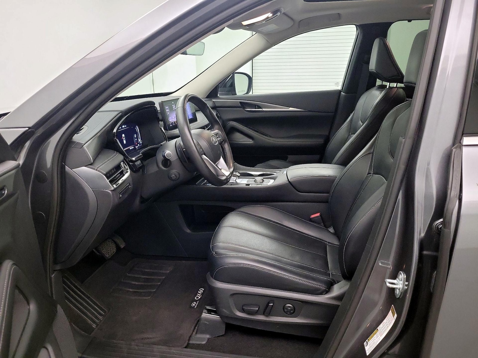 2023 INFINITI QX60 LUXE - Photo 12