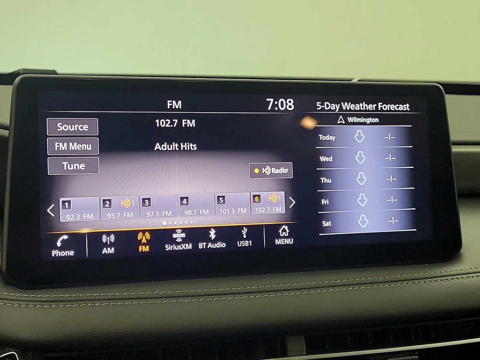 2023 INFINITI QX60 LUXE - Photo 17