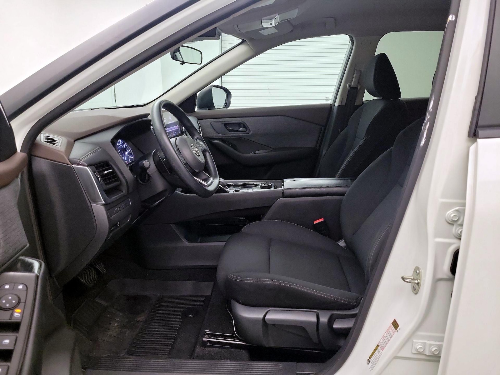 Power Seat(s) & Side Airbags