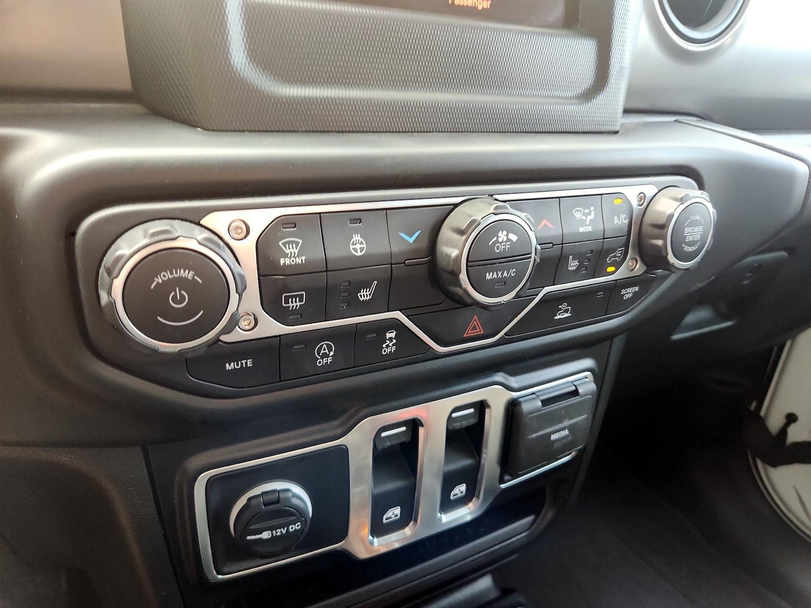2022 Jeep Wrangler Sport S - Photo 15