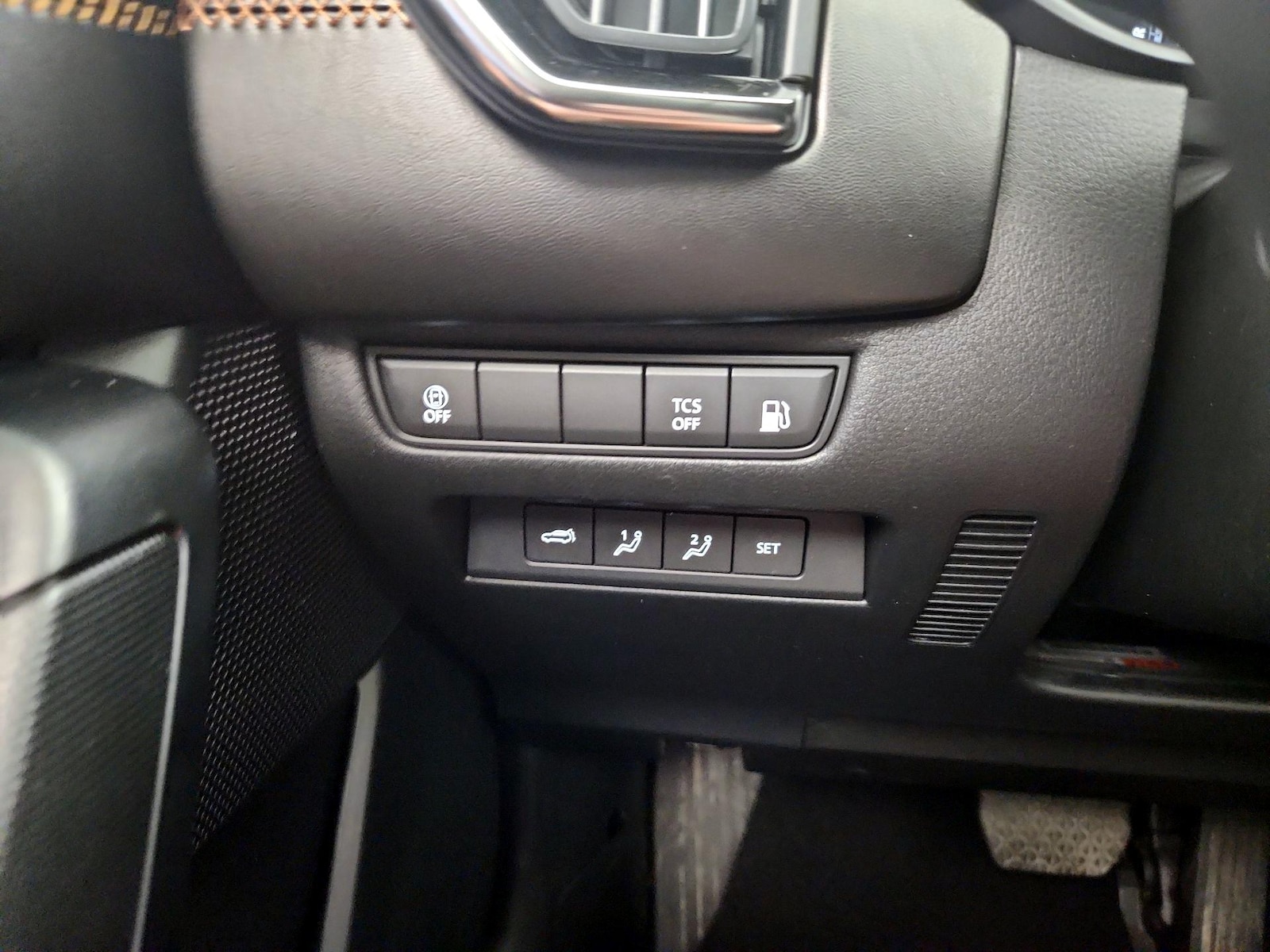 2025 Mazda CX-50 Premium Plus - Photo 12
