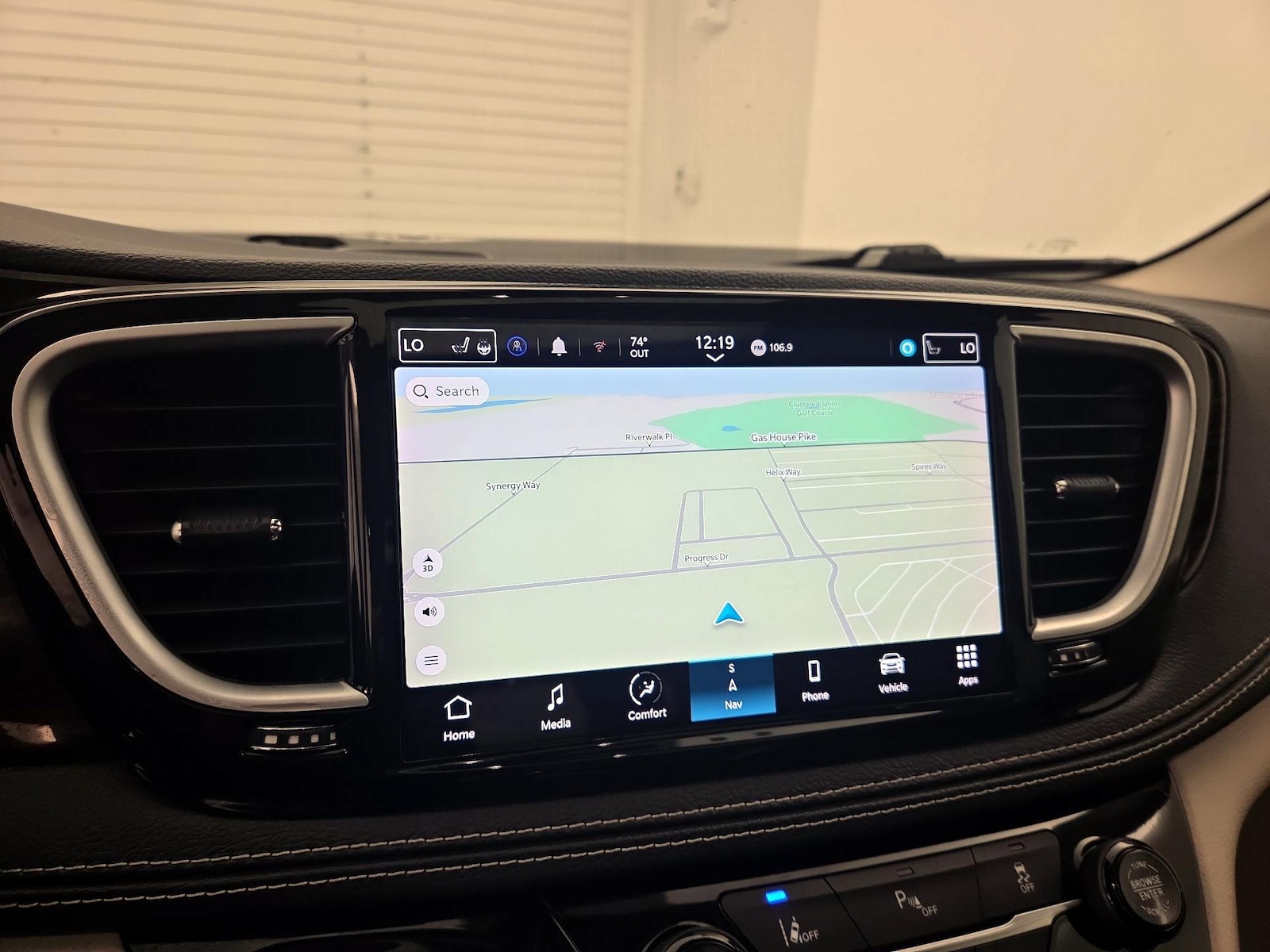 2023 Chrysler Pacifica Hybrid Limited - Photo 15