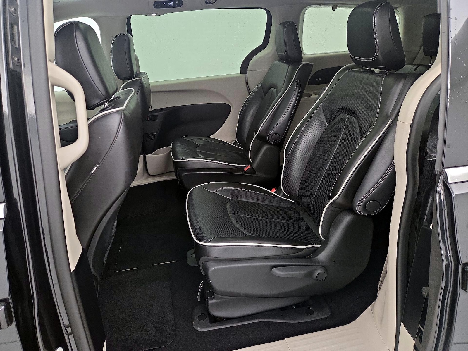2023 Chrysler Pacifica Hybrid Limited - Photo 22