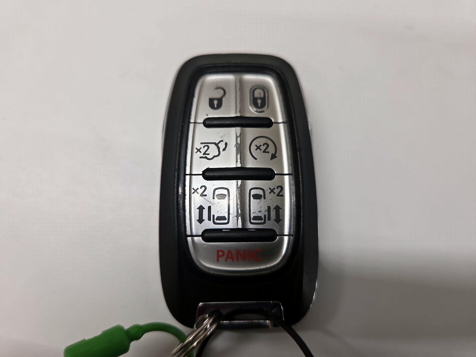2023 Chrysler Pacifica Hybrid Limited - Photo 27