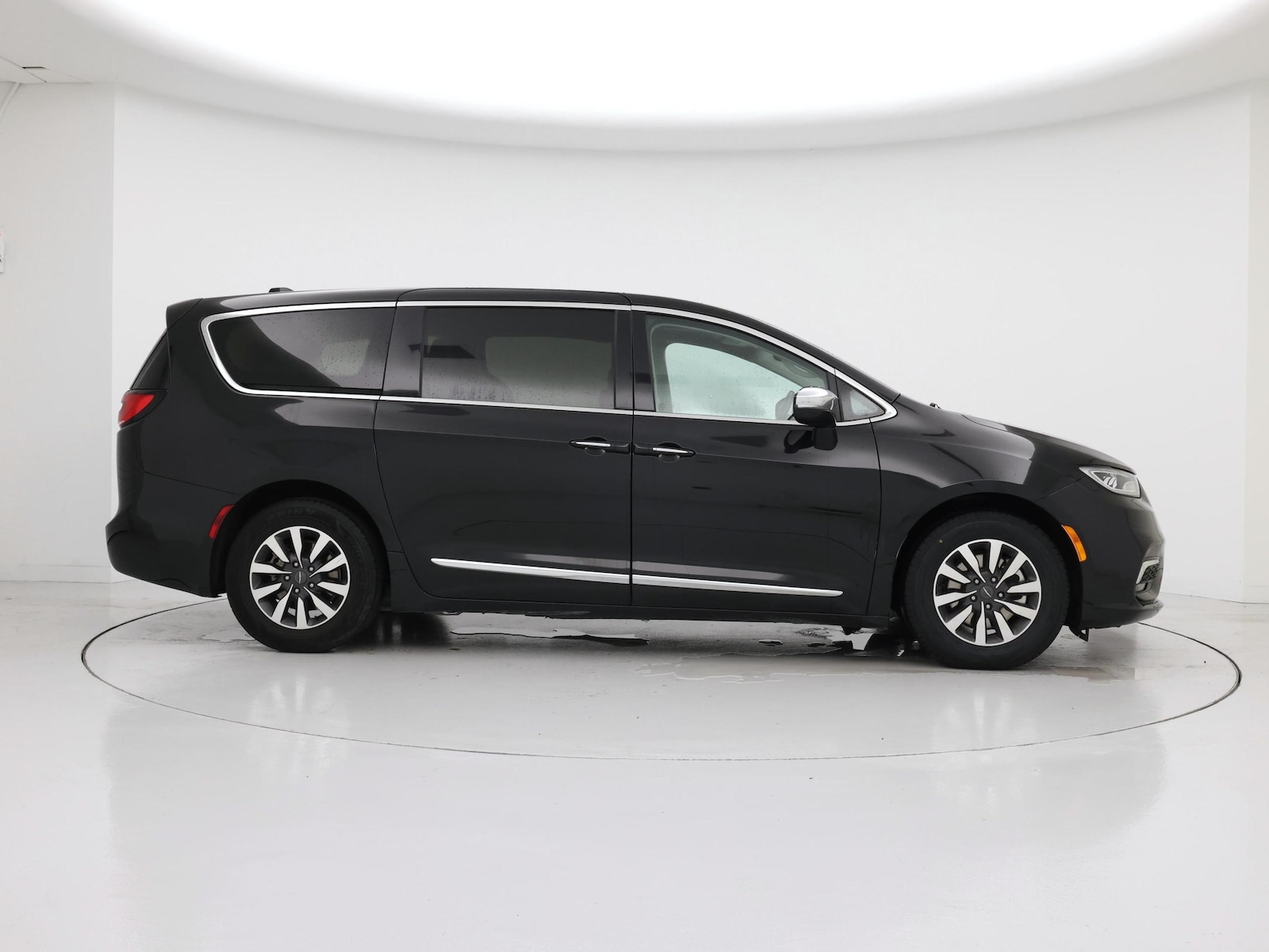 2023 Chrysler Pacifica Hybrid Limited - Photo 8