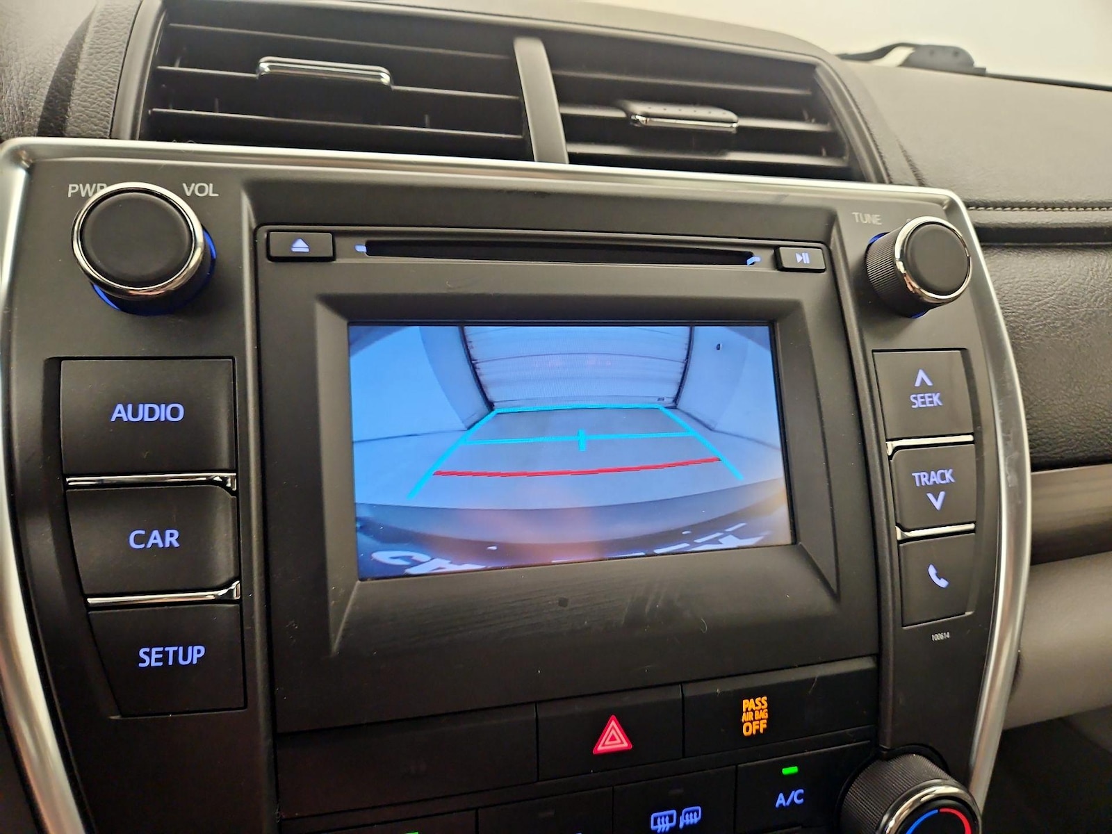 2017 Toyota Camry LE - Photo 15