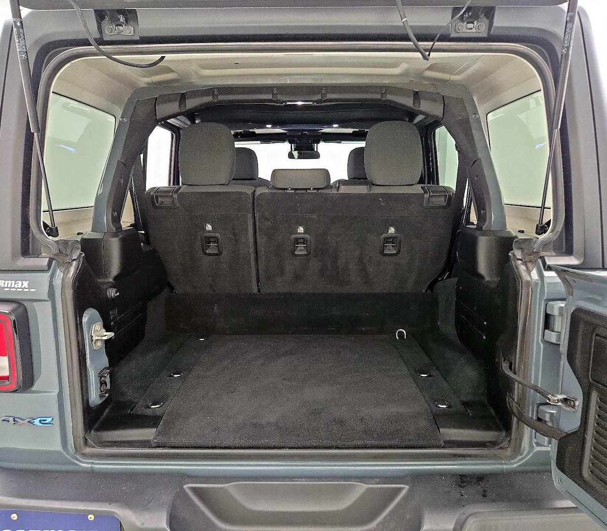 Trunk/Cargo (Seats Up)