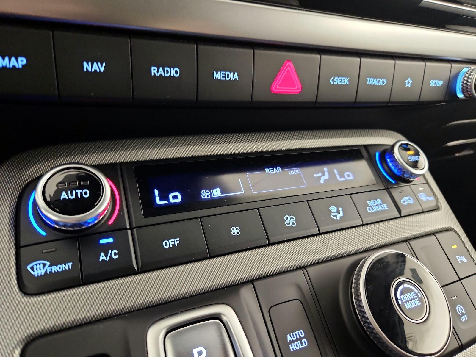 2025 Hyundai Palisade SEL - Photo 15