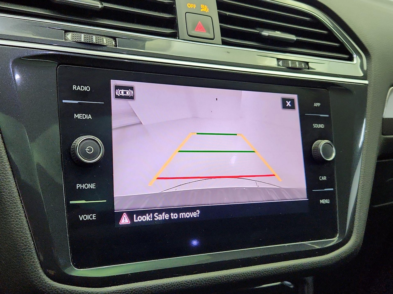 2023 Volkswagen Tiguan SE R-LINE BLACK - Photo 15