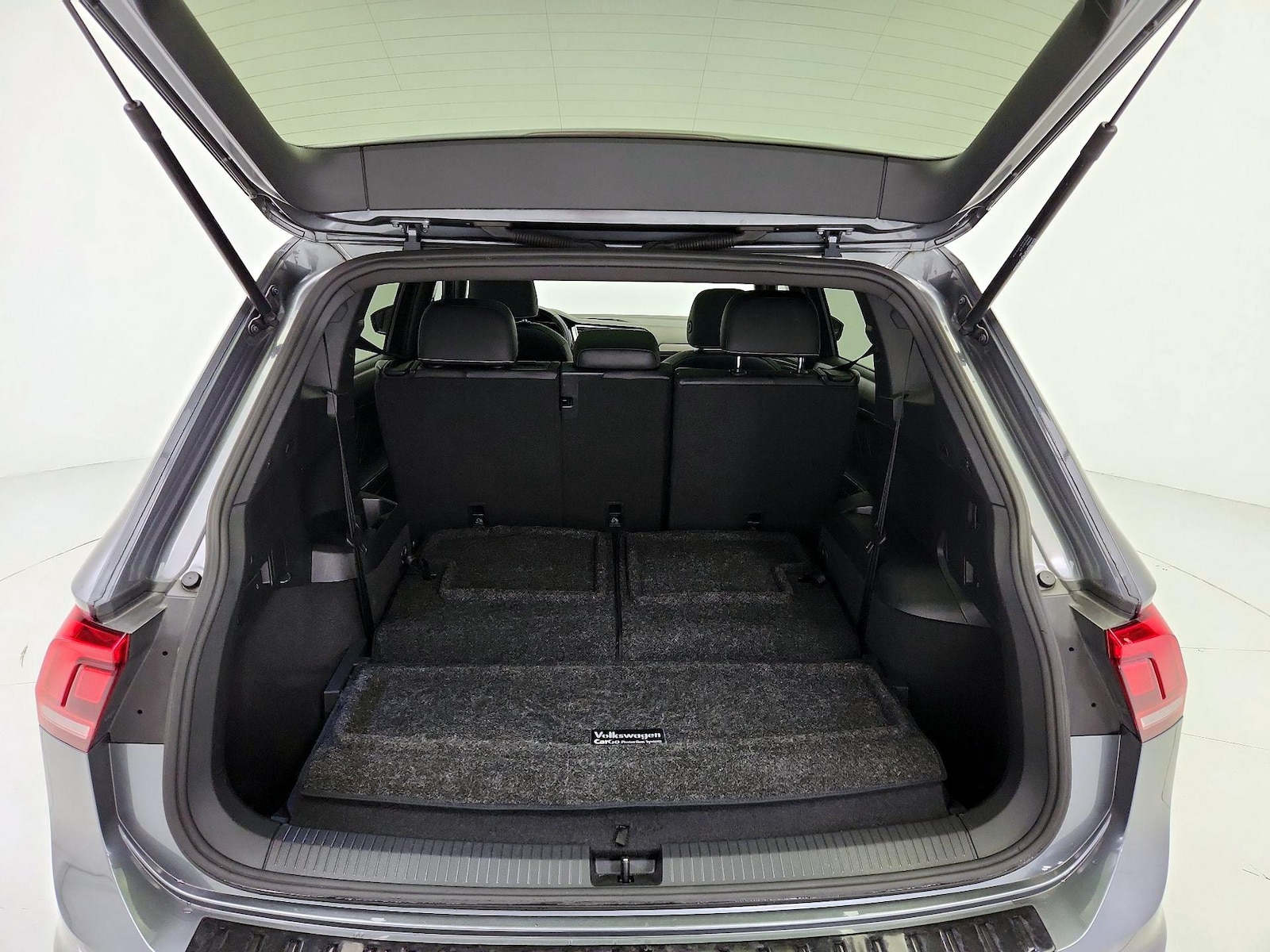 2023 Volkswagen Tiguan SE R-LINE BLACK - Photo 24
