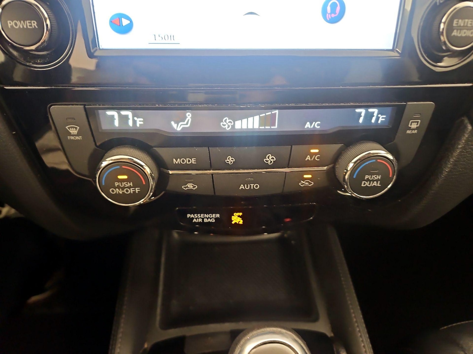 2017 Nissan Rogue SL - Photo 18