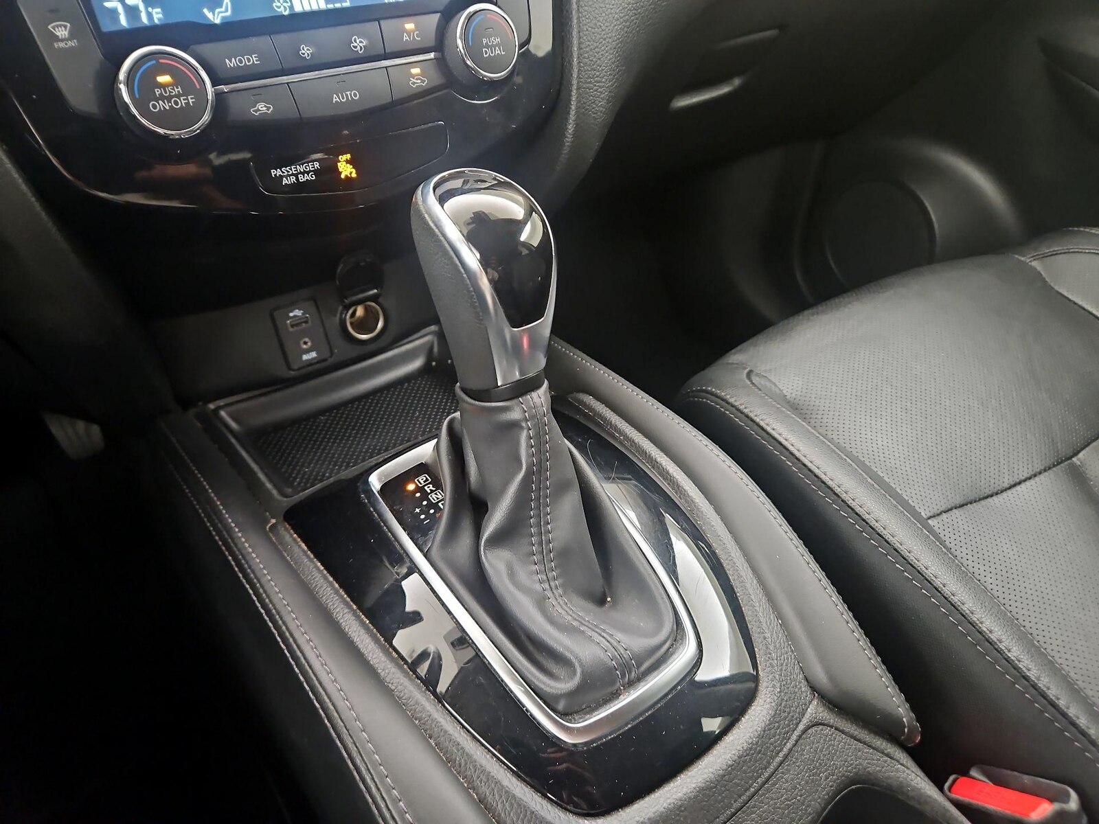 2017 Nissan Rogue SL - Photo 19