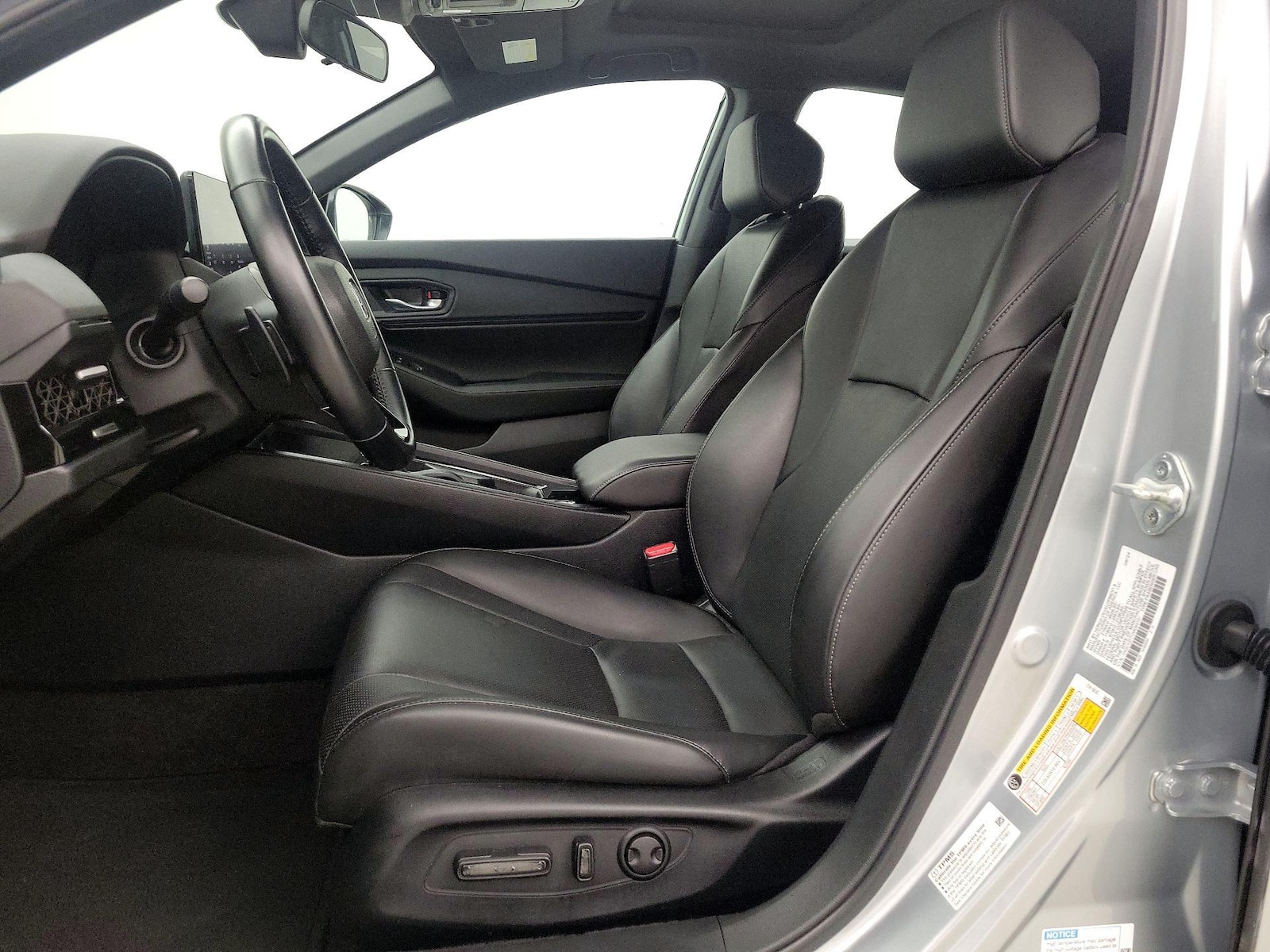 Power Seat(s) & Side Airbags