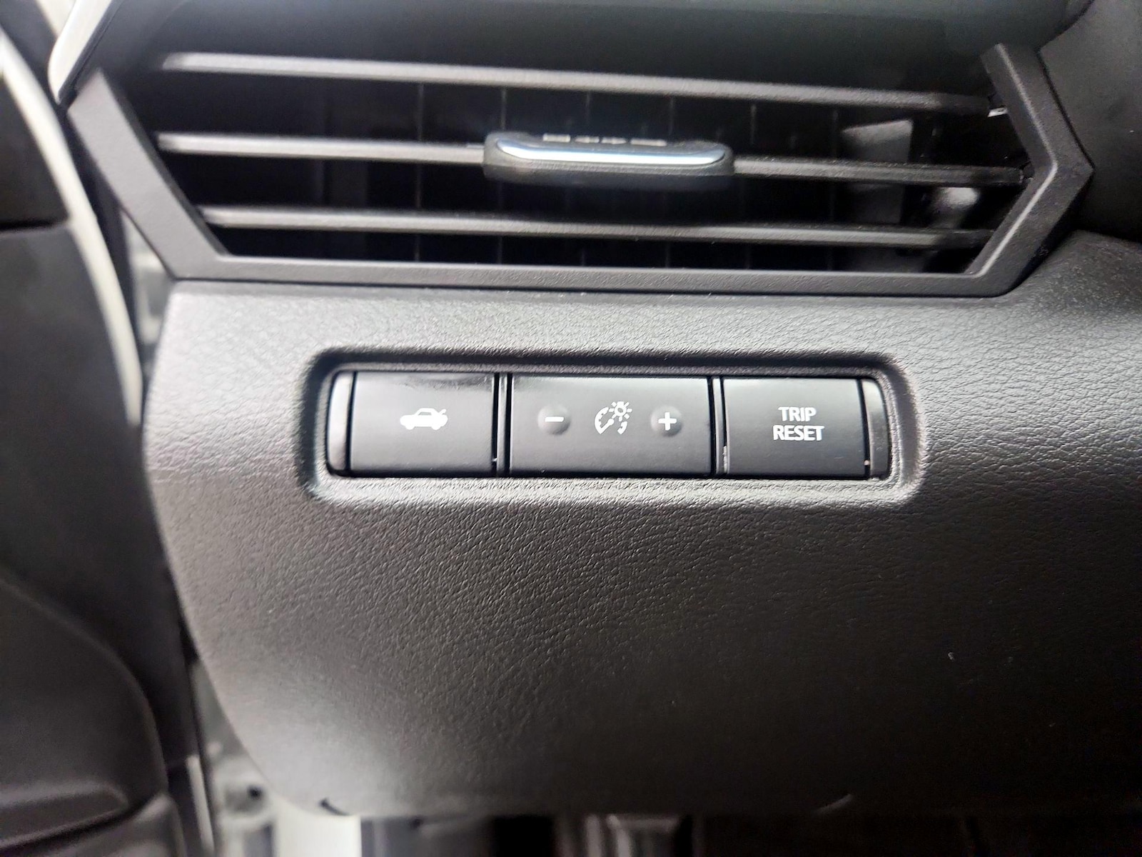 2023 Nissan Altima SV - Photo 14