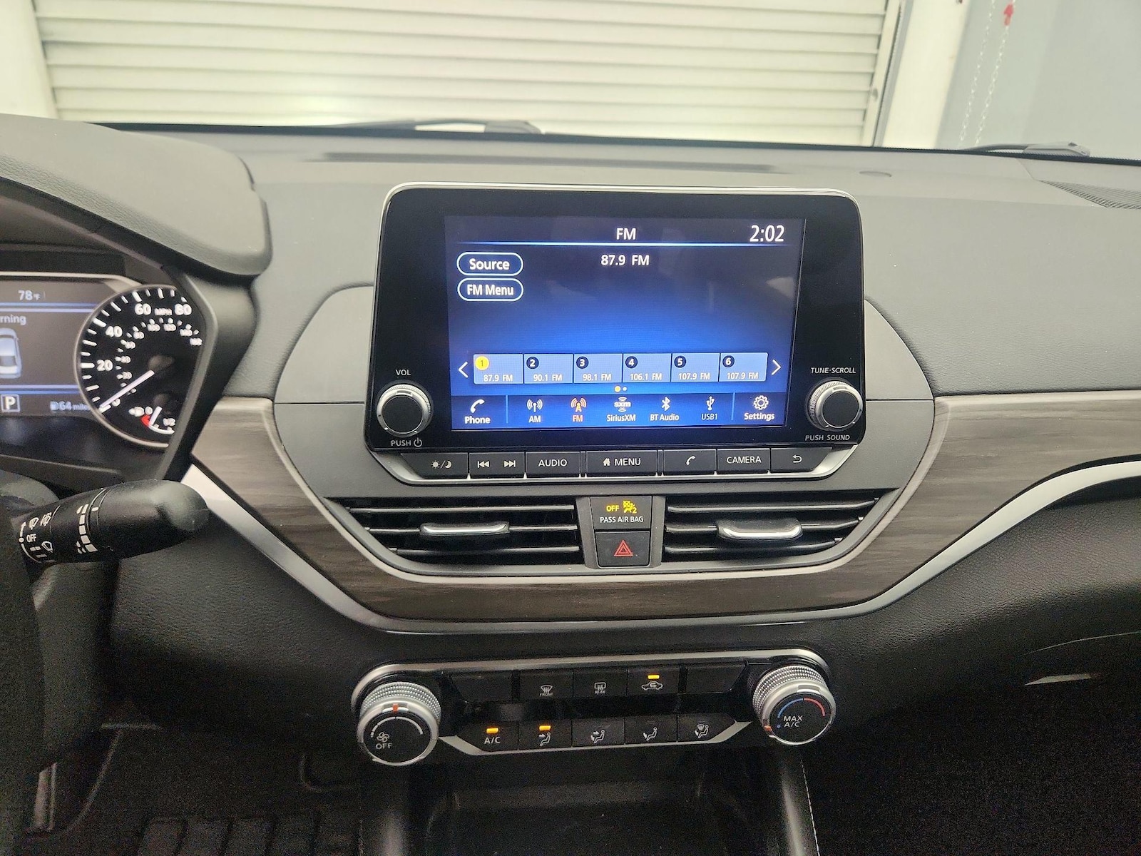 2023 Nissan Altima SV - Photo 16