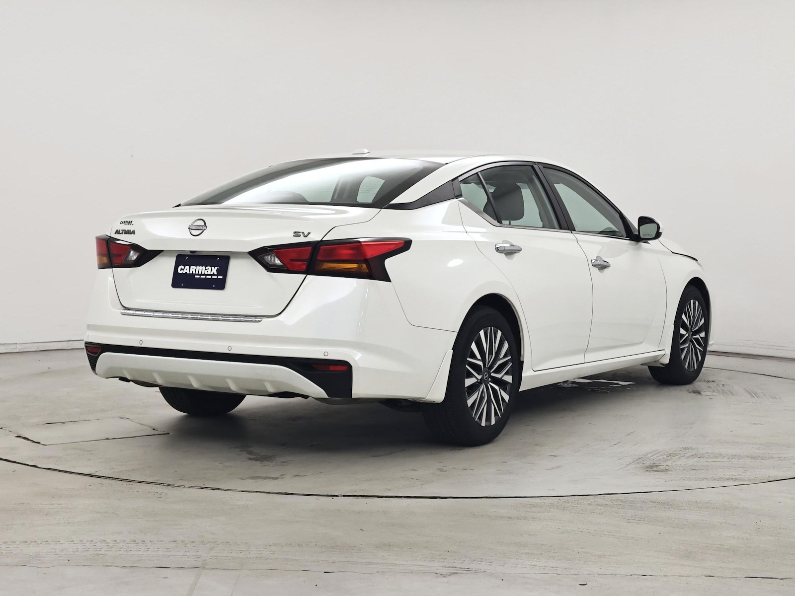 2023 Nissan Altima SV - Photo 9