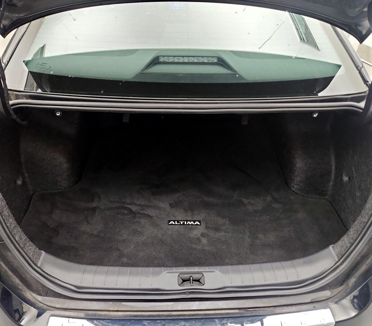Trunk/Cargo (Seats Up)
