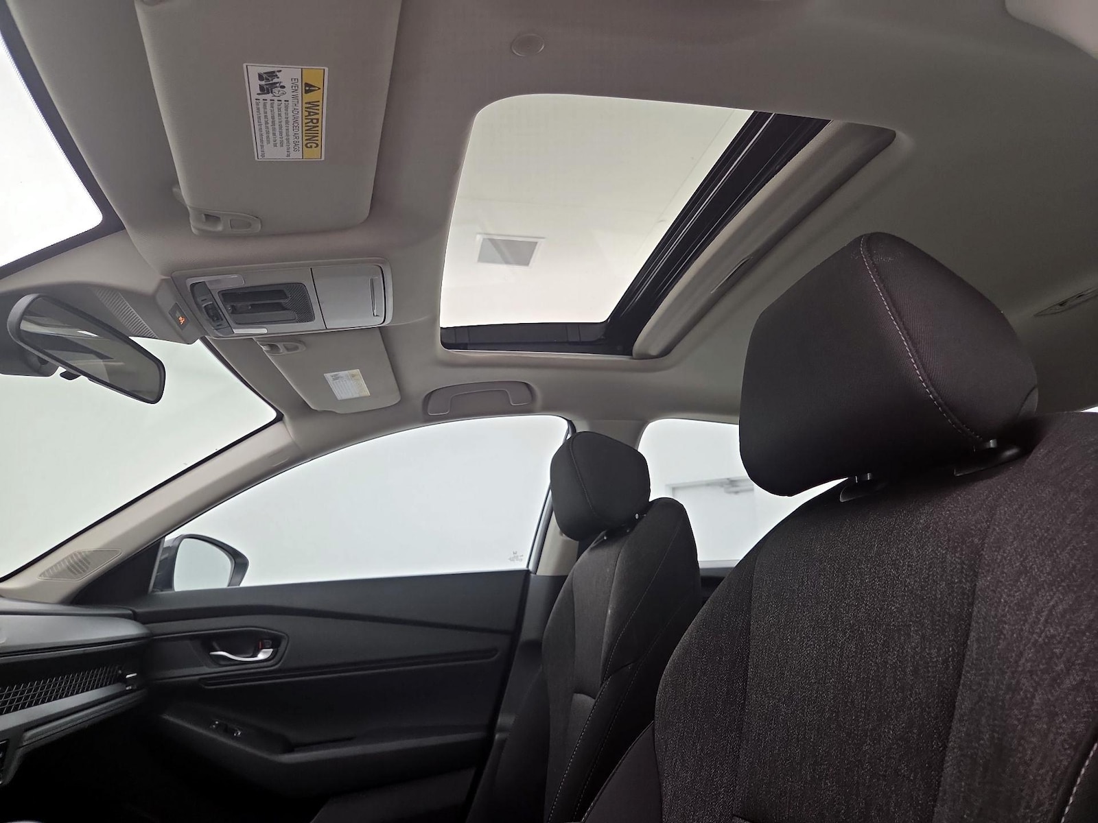 Sunroof(s) & Overhead Airbags