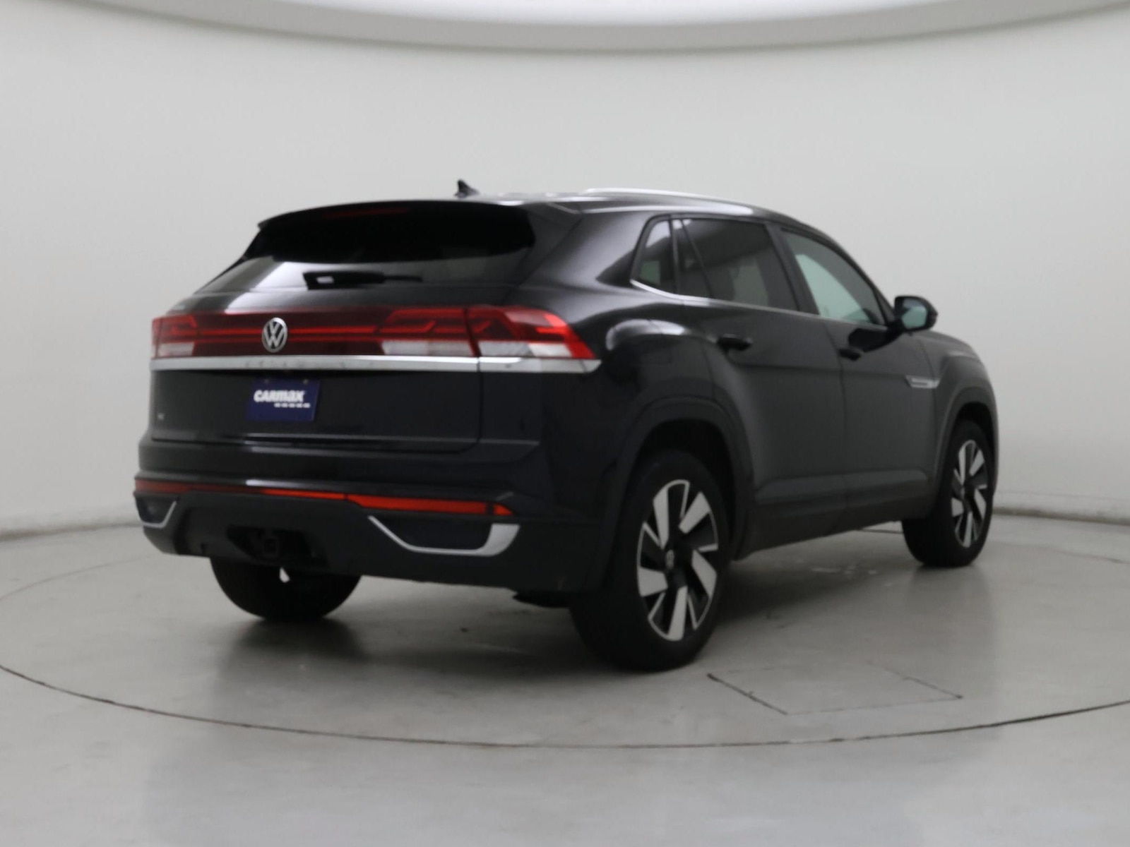 2025 Volkswagen Atlas Cross Sport SE w/Tech - Photo 9