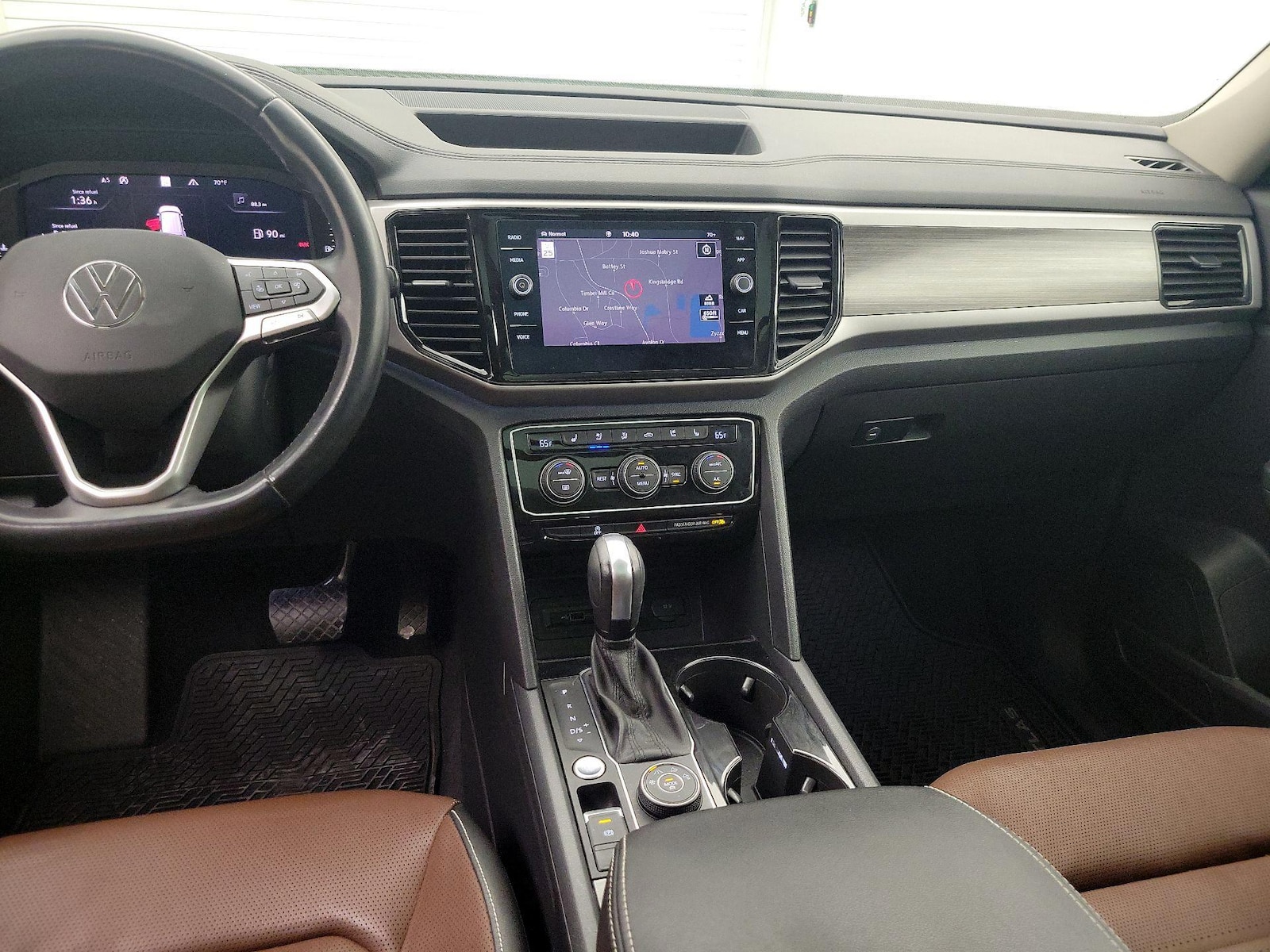 Apple CarPlay® & Android Auto™