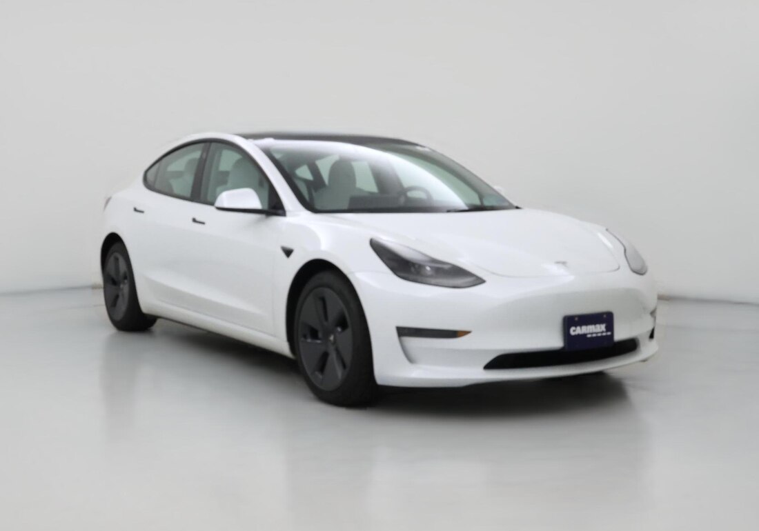 2023 Tesla Model 3 Long Range All-Wheel Drive in White — CarMax photo