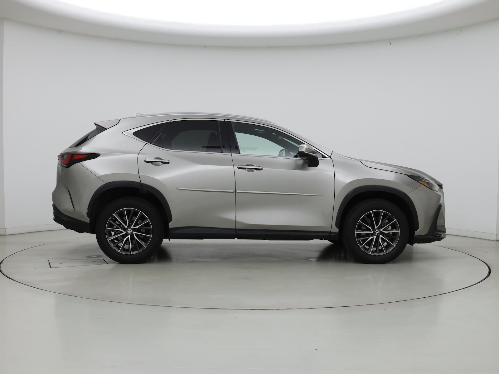 2022 Lexus NX 350 - Photo 8