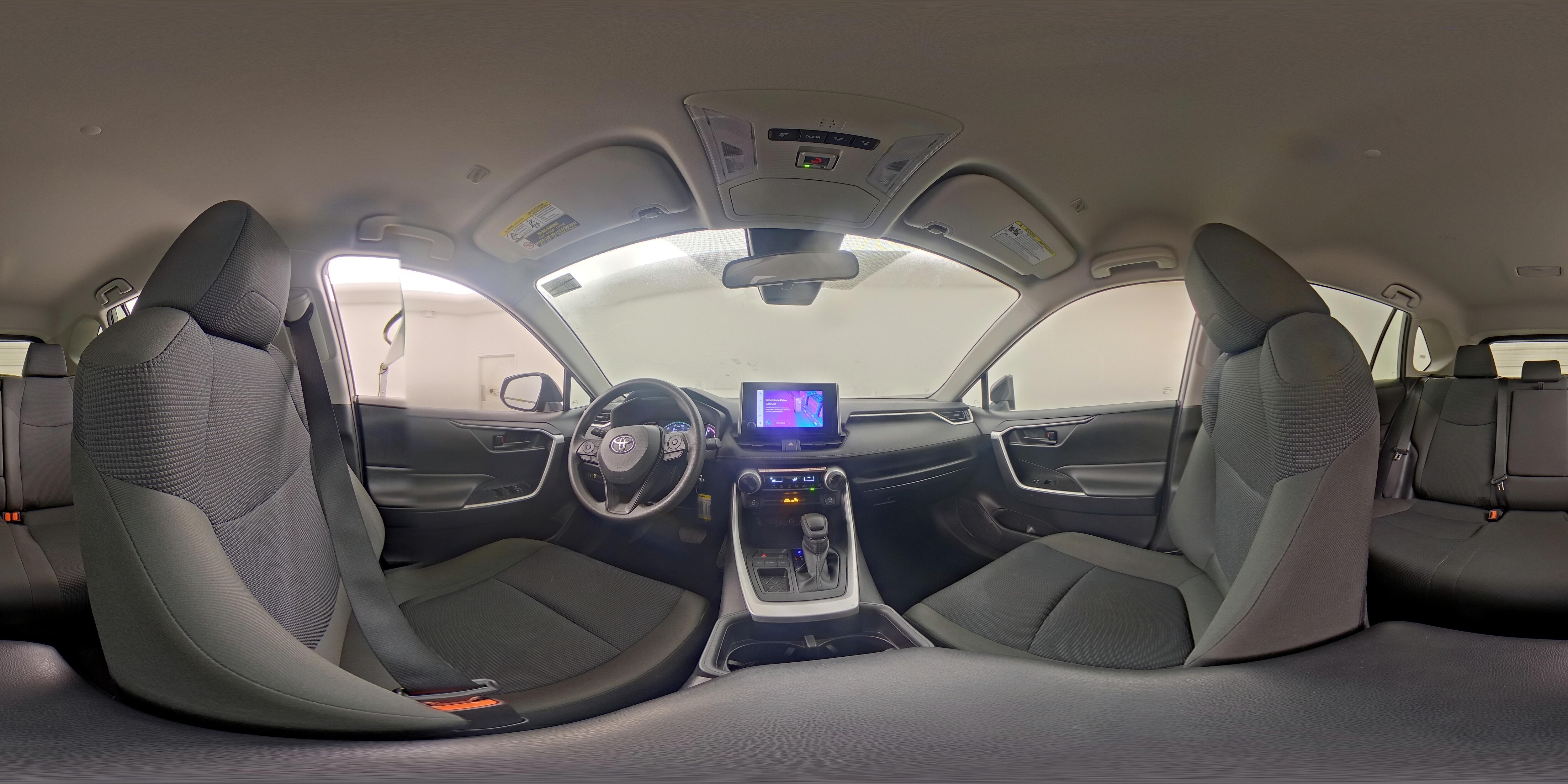 2025 Toyota RAV4 LE - Photo 24