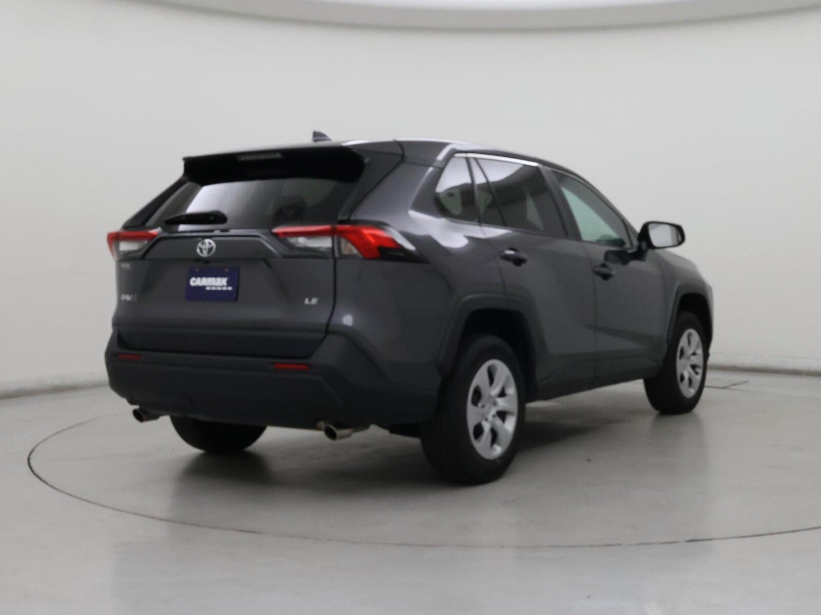 2025 Toyota RAV4 LE - Photo 9